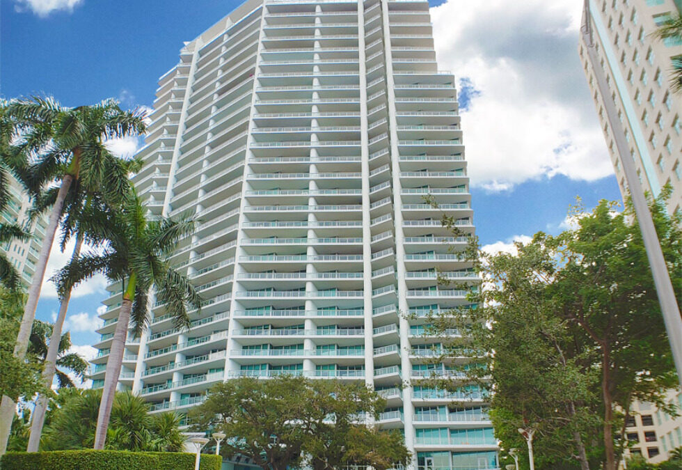 Grovernor House Condominium