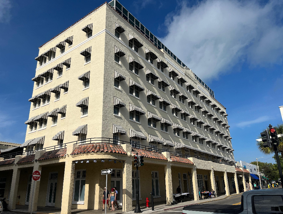 southern-vertical-construction-la-conha-hotel