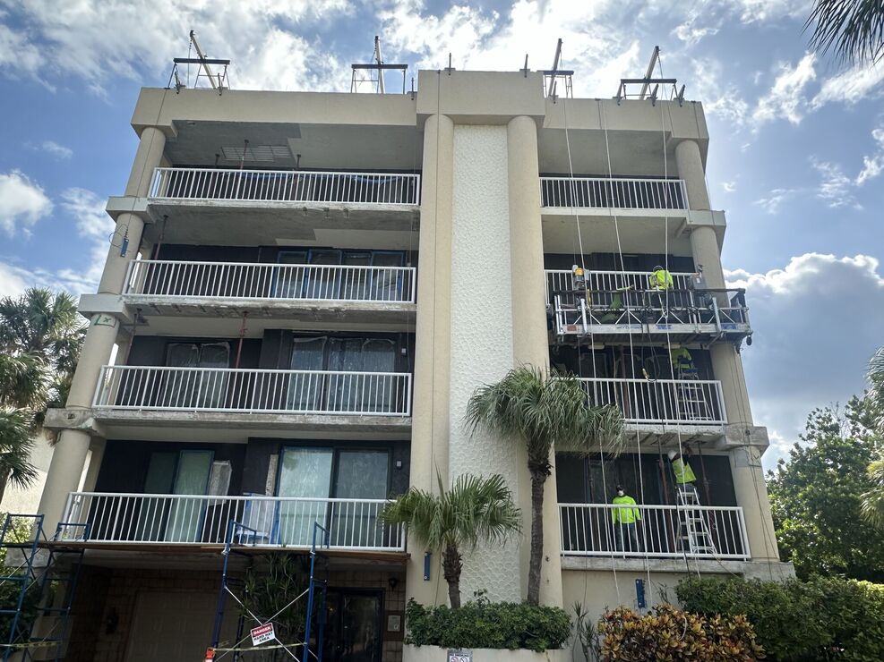 southern-vertical-construction-pelican-walk